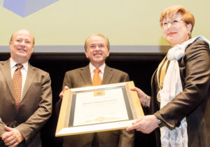 Otorgó la UASLP Doctorado Honoris Causa a la Dra. Margarita Luna Ramos