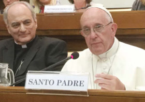 Combate a la Trata de Personas, prioridad del Papa Francisco I: Obispo Marcelo Sánchez Sorondo