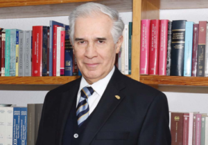 Una Nueva Constitución Pondría en Riesgo Consensos Construidos en Siglos: DIEGO VALADÉS RÍOS