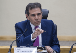 Resultados la misma noche de las votaciones: INE