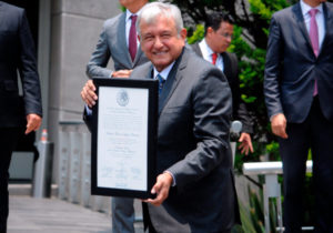 No me entrometeré en las decisiones de los demás poderes: López Obrador