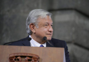 AMLO aumentará presupuesto destinado a ciencia y tecnología