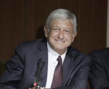 AMLO lanza «primera llamada» para consulta del NAIM