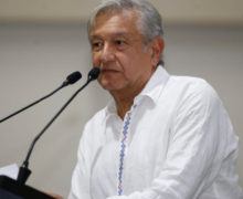 Pide AMLO a maestros a cumplir con su deber y cero ausentismo