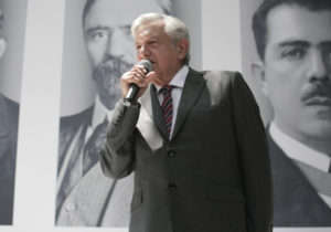 AMLO se reune con contratistas del NAIM