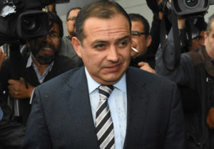 Ernesto Cordero se retira de la política