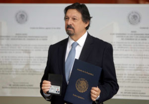 Mineros exigen a Gómez Urrutia devuelva el dinero del sector minero