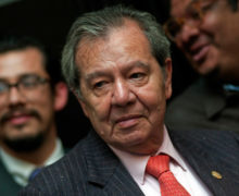Muñoz Ledo entregaría banda presidencial a López Obrador