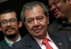 Muñoz Ledo entregaría banda presidencial a López Obrador