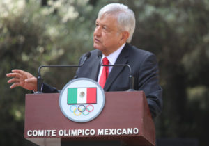 AMLO anuncia 5 mil mdd para garantizar a jóvenes el derecho al deporte