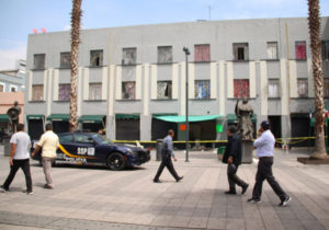 Los Mariachis Callaron y las Balas Sonaron