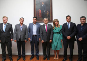 Se reúne AMLO con gobernadores de la frontera norte de México