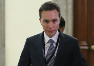 Manuel Velasco pide licencia al Senado por tiempo indefinido