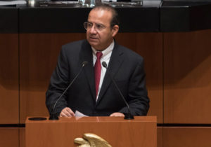 Seguridad debe analizarse de forma integral y abrir debate sobre legalización de algunas sustancias: Segob