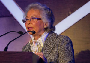 Sánchez Cordero advierte que AMLO debe tener seguridad profesional