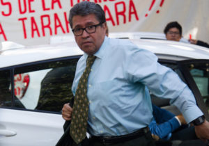 Monreal pie a EPN detenga intentos de privatizar el agua