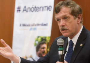 AMLO insiste en ocurrencias sin importarle la Constitución: Romero Hicks