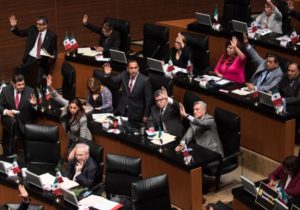 Morena busca decomisar bienes a funcionarios corruptos