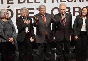 Gobierno silencia temas sensibles relacionados con Paquete Económico 2019