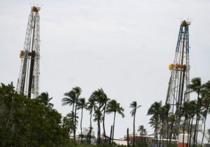 Pemex desdeña las licitaciones abiertas