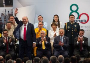 Deschamps presenta demanda de amparo