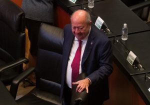 Indagan al líder del sindicato de Pemex