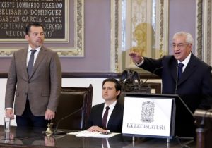 El priista Guillermo Pacheco es gobernador interino de Puebla