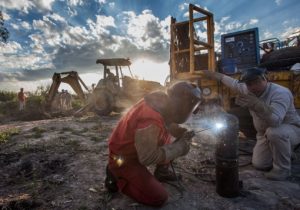 Pemex investigará a empresas que reparan ductos por presunta participación