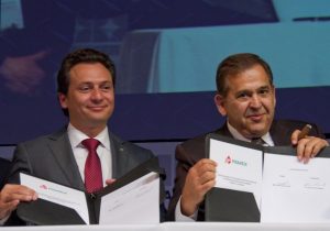 Giran orden de aprehensión contra Emilio Lozoya y detienen a director de AHMSA