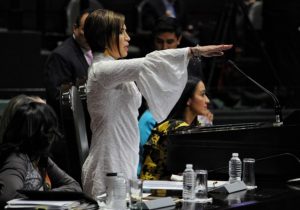 Rosario Robles comparecerá ante juez federal