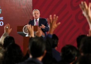 El crecimiento económico sigue pendiente: AMLO