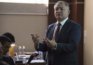 García Luna busca evadir juicio