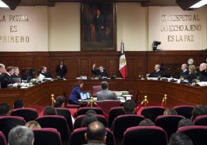 Inconstitucional exigir antecedentes penales y ser mexicano de nacimiento para ocupar cargos públicos y realizar actividades comerciales: SCJN