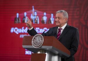 AMLO dispuesto a revisar pacto fiscal, pero debe asegurarse la austeridad en los estados