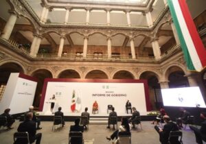 Sin corrupción, con austeridad y menos delitos; segundo informe de Sheinbaum