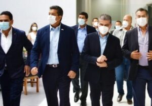 Gobernadores proponen consulta para salida de pacto fiscal