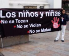 Las niñas NO se tocan